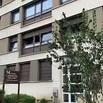 Centre-ville -au1er étage Avec 2 - 6 Personnes Appartamento Reims