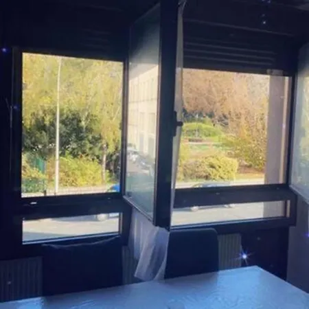 아파트 Centre-ville -au1er Etage Avec 2 - 6 Personnes