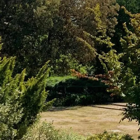 Centre-ville -au1er étage Avec 2 - 6 Personnes Apartamento
