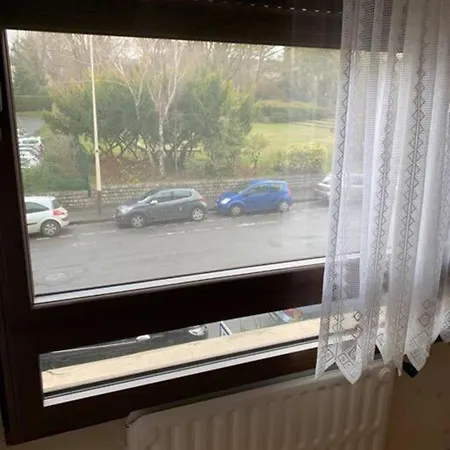 Centre-ville -au1er Etage Avec 2 - 6 Personnes 아파트