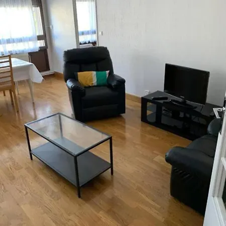 아파트 Centre-ville -au1er Etage Avec 2 - 6 Personnes