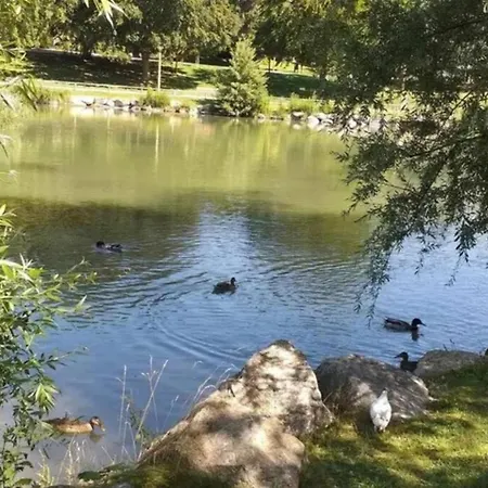 Centre-ville -au1er Etage Avec 2 - 6 Personnes 아파트