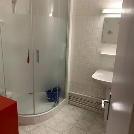 شقة Centre-ville -au1er Etage Avec 2 - 6 Personnes