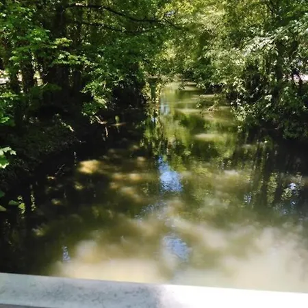 شقة Centre-ville -au1er Etage Avec 2 - 6 Personnes *