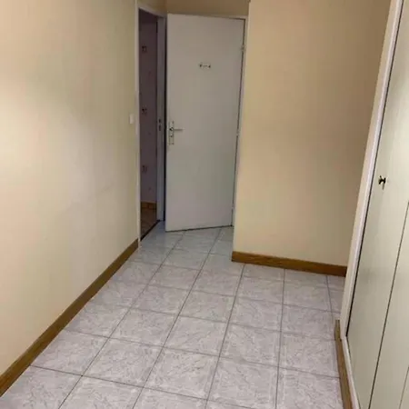 아파트 Centre-ville -au1er Etage Avec 2 - 6 Personnes