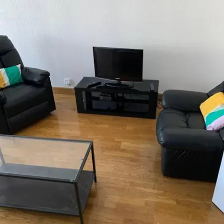 아파트 Centre-ville -au1er Etage Avec 2 - 6 Personnes